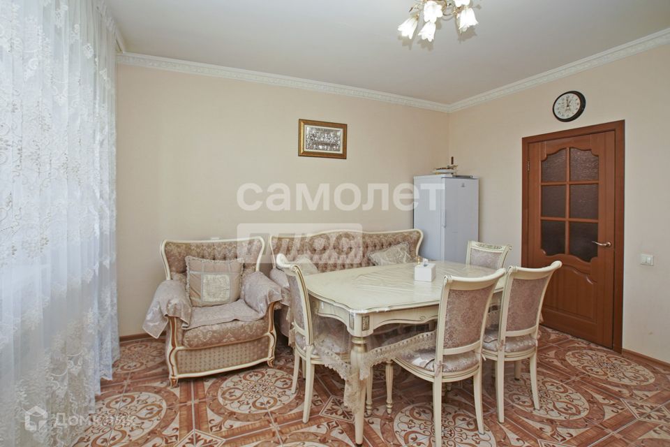 Продаётся 3-комнатная квартира, 112.8 м²