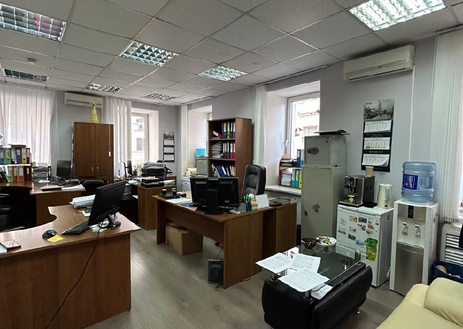 Продаётся 5-комнатная квартира, 100.4 м²