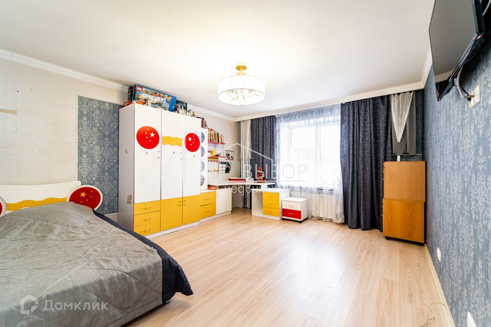 Продаётся 3-комнатная квартира, 91.8 м²