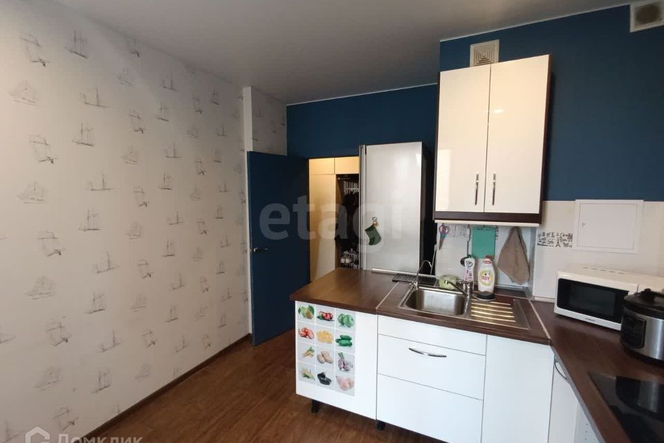 Продаётся 1-комнатная квартира, 39.6 м²