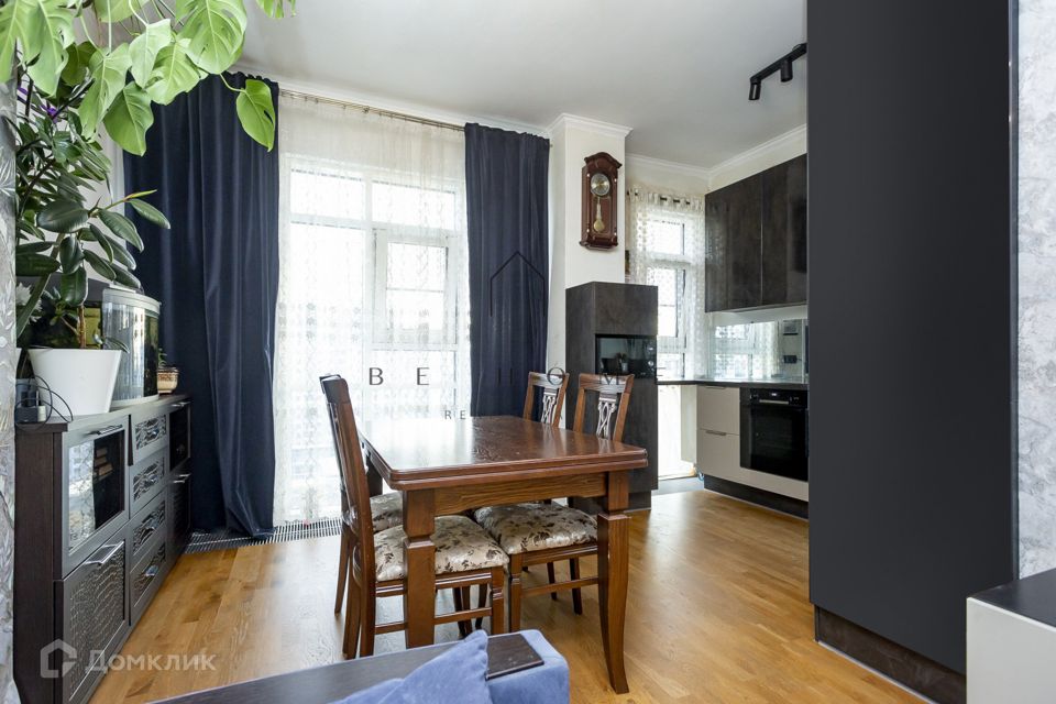 Продаётся 2-комнатная квартира, 60.5 м²