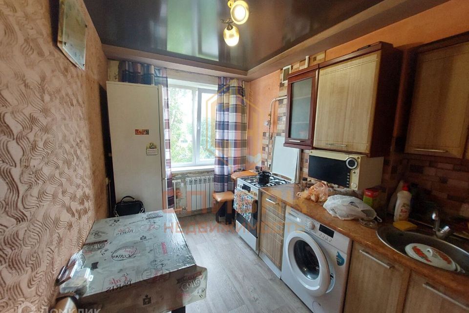 Продаётся 3-комнатная квартира, 57.3 м²