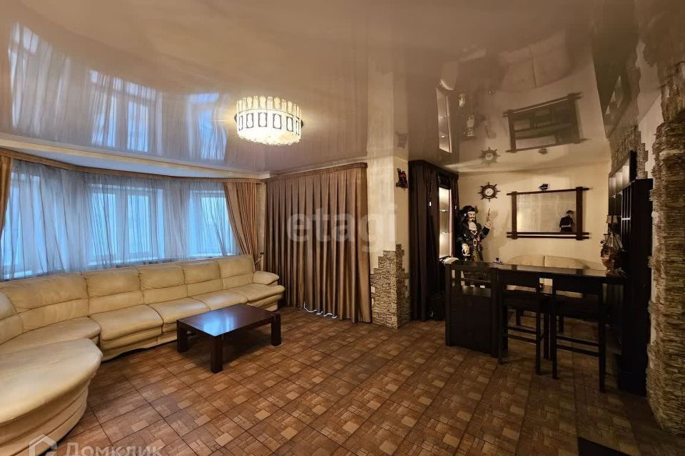Продаётся 3-комнатная квартира, 110.1 м²