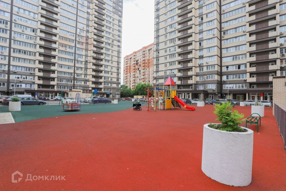 Продаётся 1-комнатная квартира, 42.1 м²