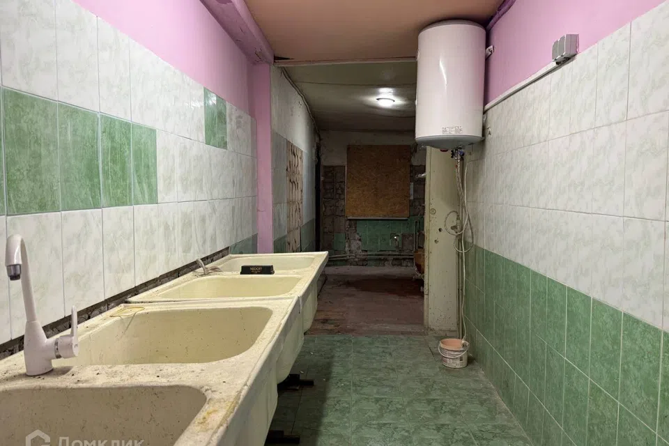 Продаётся помещение своб. назначения, 257.6 м²