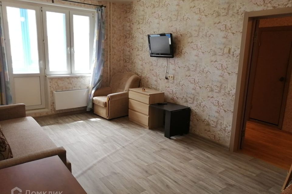 Сдаётся 1-комнатная квартира, 38 м²