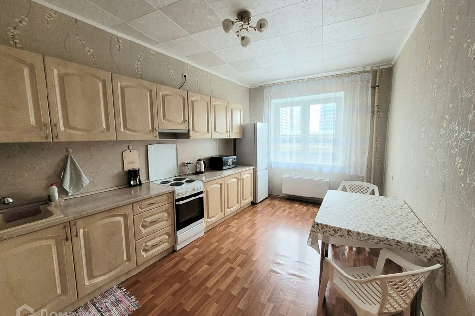 Сдаётся 2-комнатная квартира, 64 м²