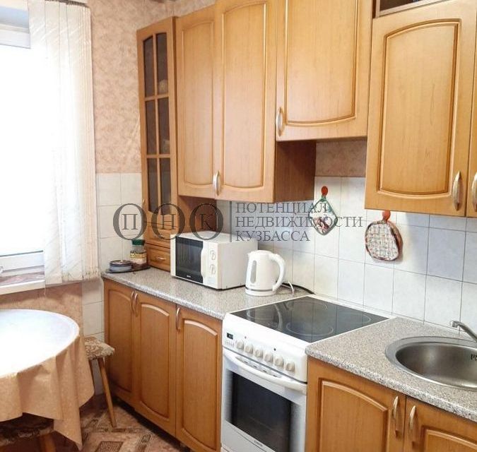 Продаётся 3-комнатная квартира, 60.9 м²
