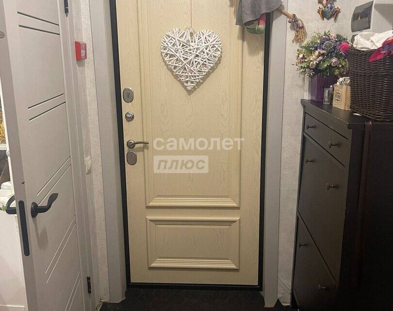 Продаётся 1-комнатная квартира, 37.6 м²