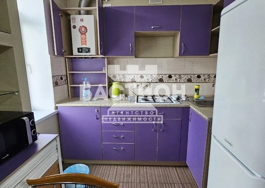 Продаётся 3-комнатная квартира, 43 м²
