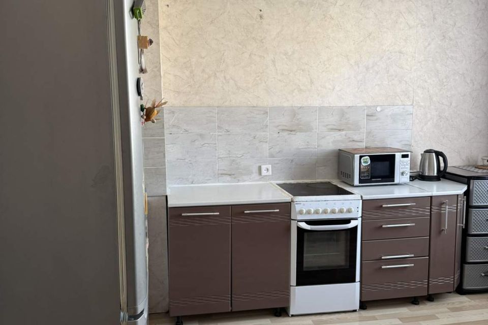 Сдаётся 1-комнатная квартира, 42 м²