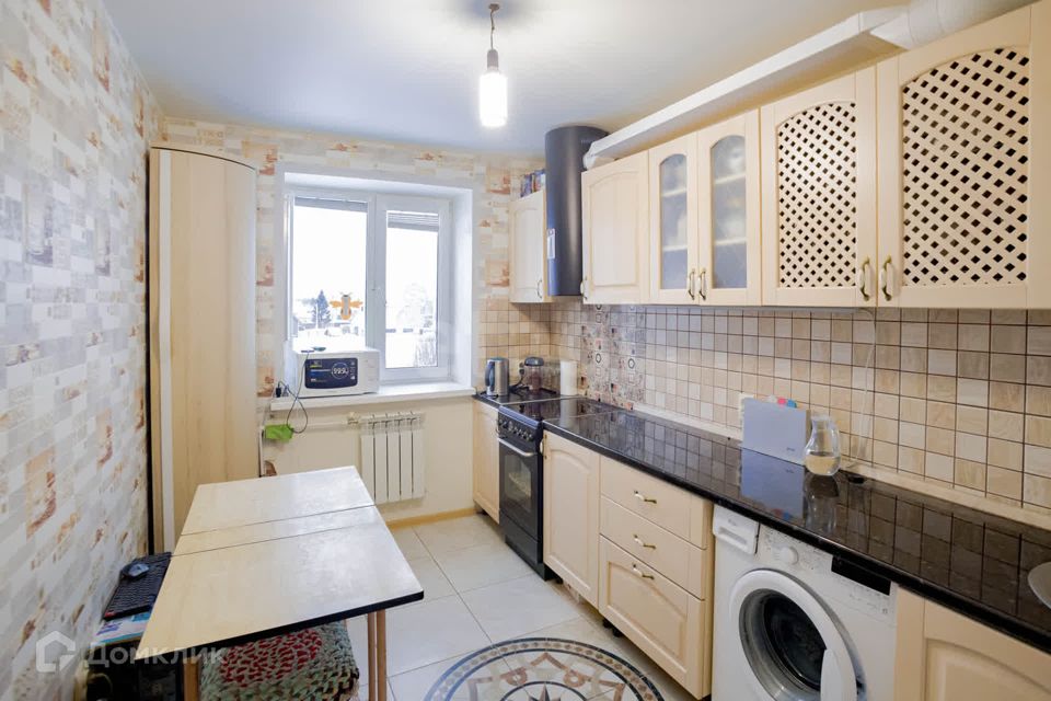 Продаётся 3-комнатная квартира, 61.7 м²