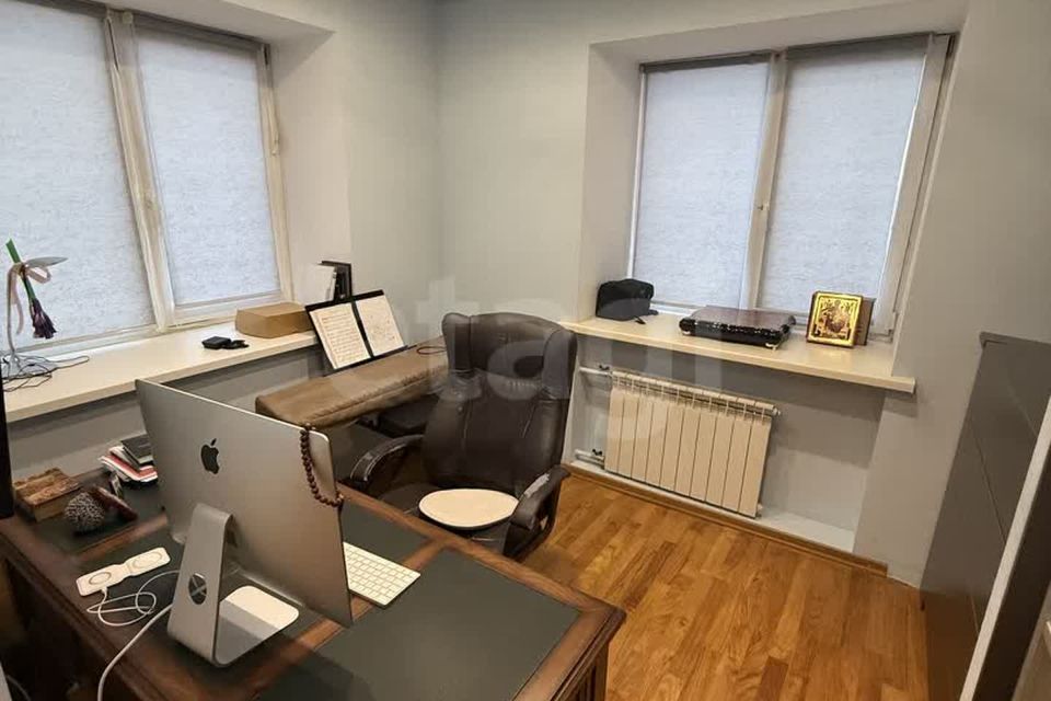 Продаётся 2-комнатная квартира, 66.4 м²
