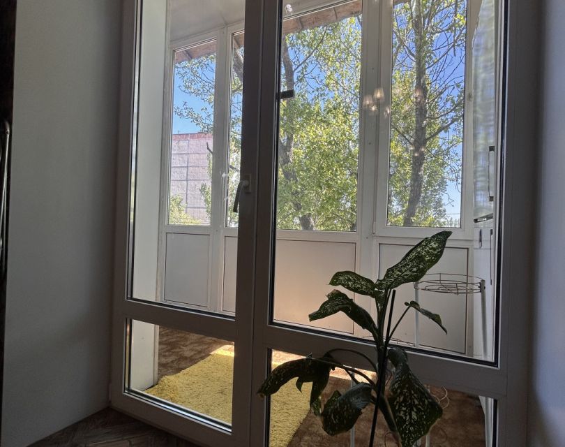 Продаётся 4-комнатная квартира, 103 м²