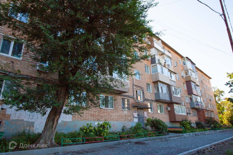 Продаётся 3-комнатная квартира, 51.5 м²