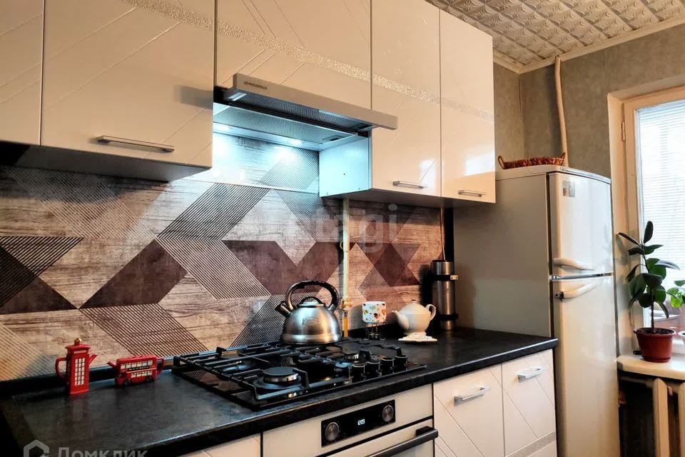 Продаётся 3-комнатная квартира, 64.8 м²