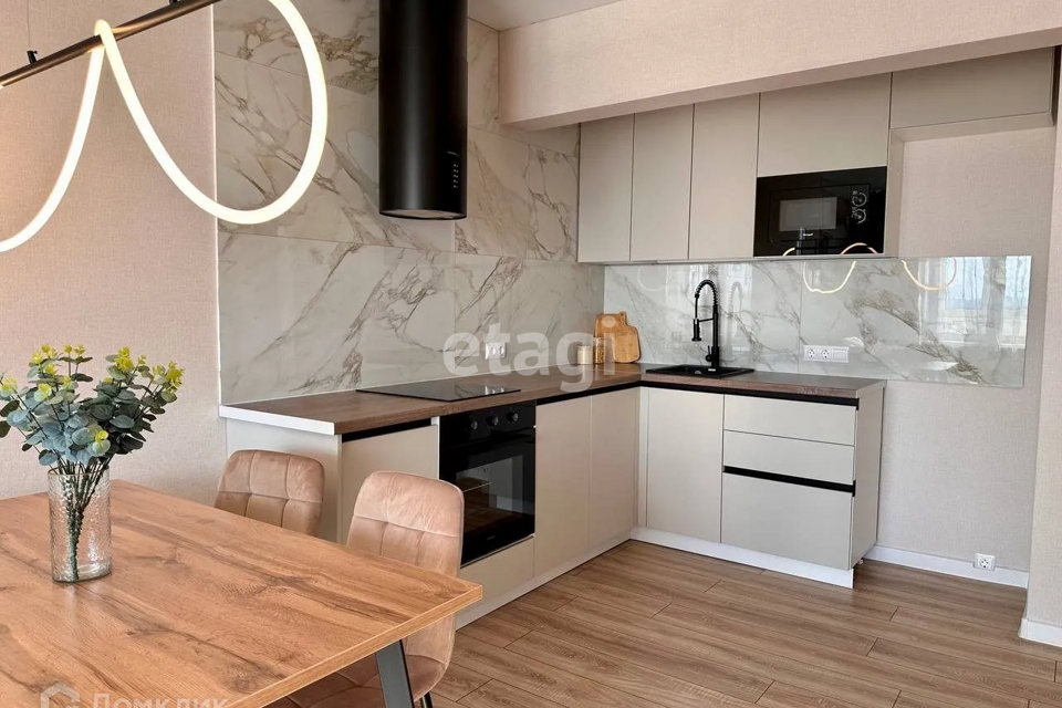 Продаётся 2-комнатная квартира, 70 м²