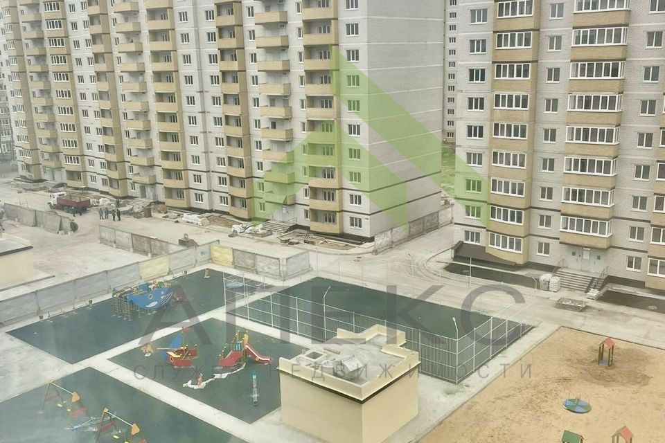 Продаётся 1-комнатная квартира, 52.7 м²