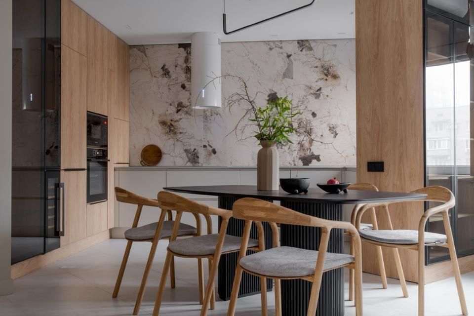 Продаётся 3-комнатная квартира, 97 м²
