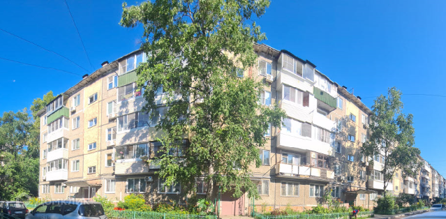 Продаётся 4-комнатная квартира, 61.1 м²