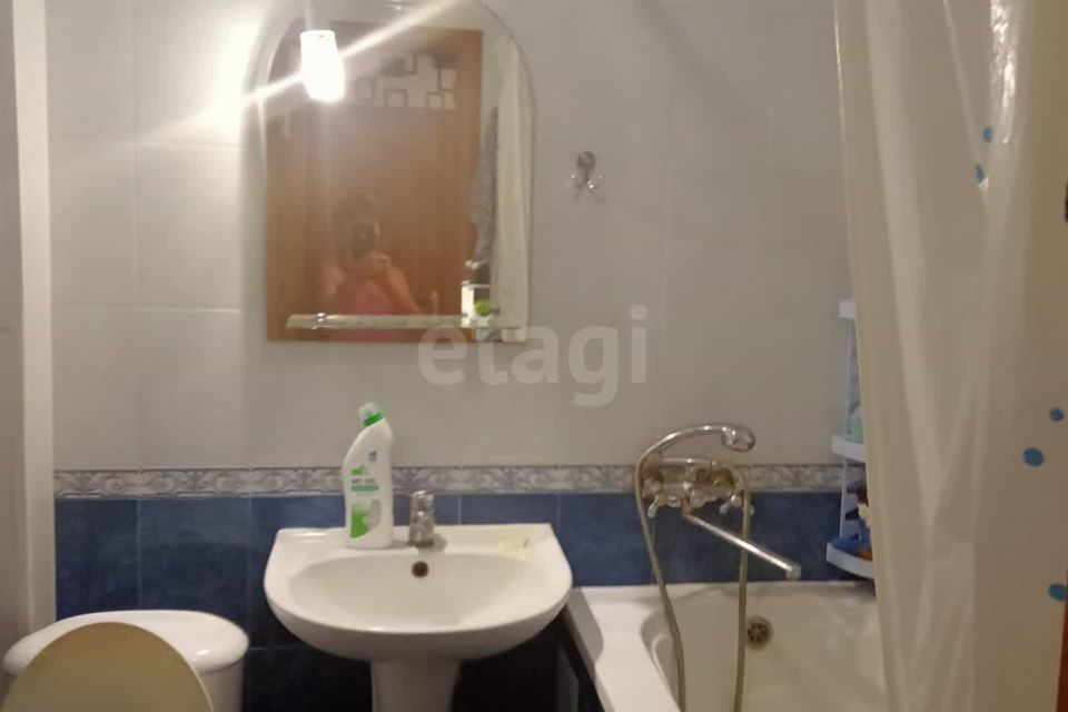Продаётся 1-комнатная квартира, 37.6 м²