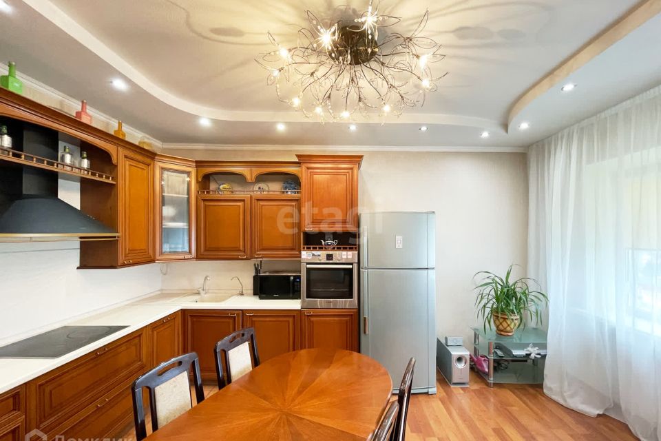 Продаётся 3-комнатная квартира, 71.1 м²