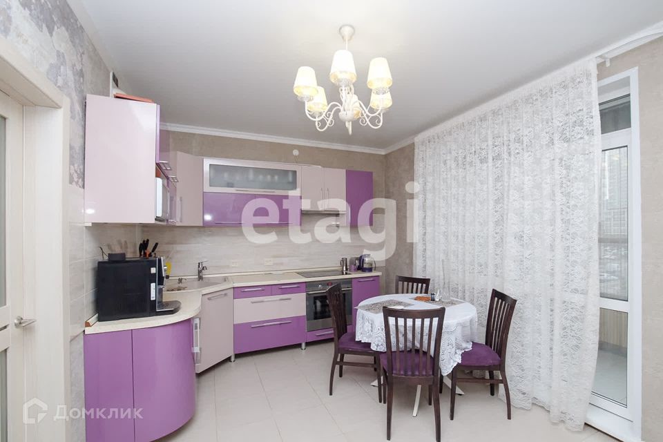 Продаётся 2-комнатная квартира, 61.6 м²