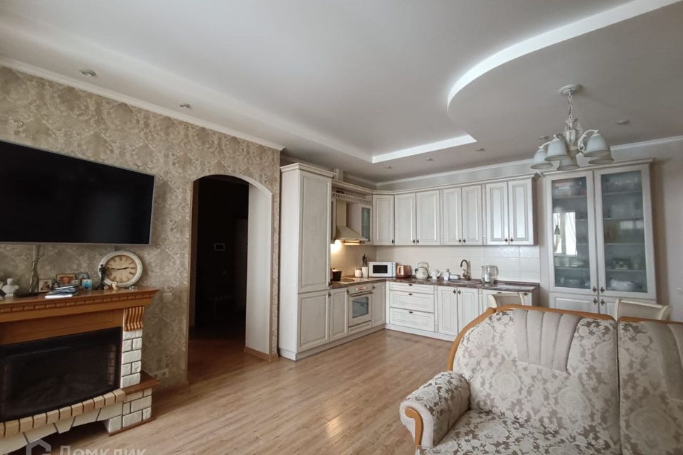 Продаётся 3-комнатная квартира, 92 м²