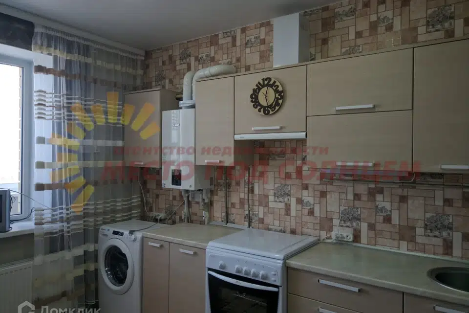 Продаётся 1-комнатная квартира, 43.3 м²