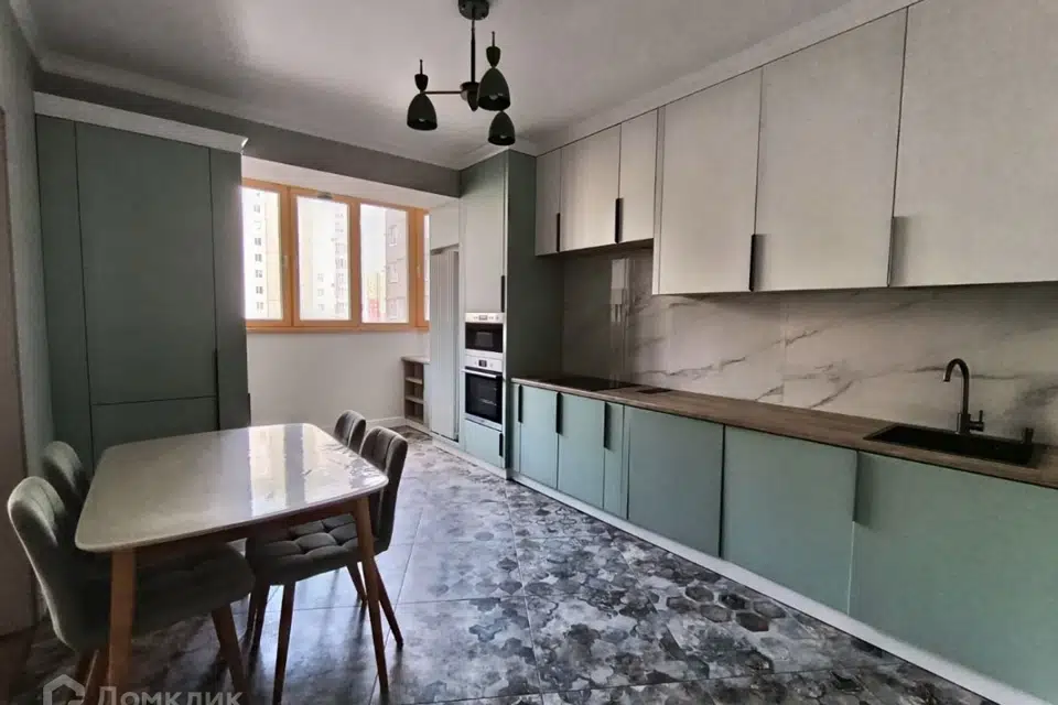 Продаётся 3-комнатная квартира, 99.8 м²