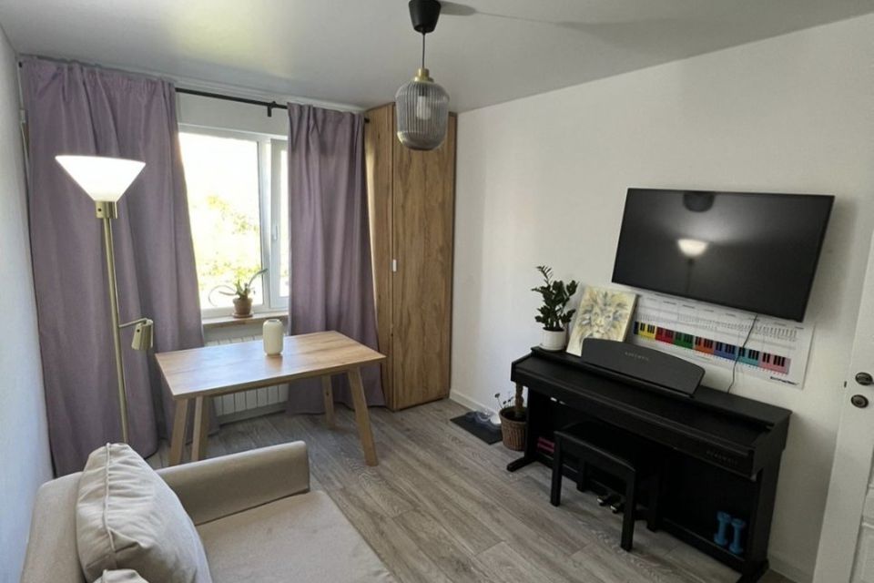 Продаётся 3-комнатная квартира, 60 м²