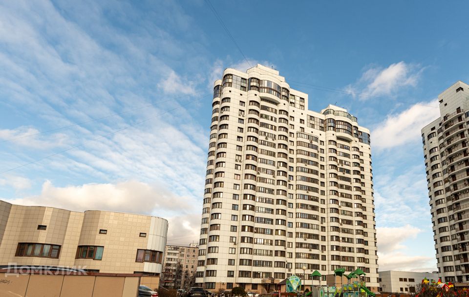 Продаётся 3-комнатная квартира, 112.7 м²