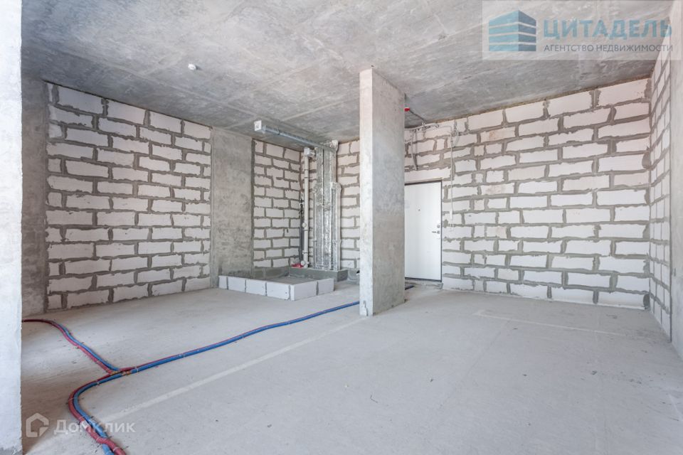 Продаётся 1-комнатная квартира, 42.8 м²