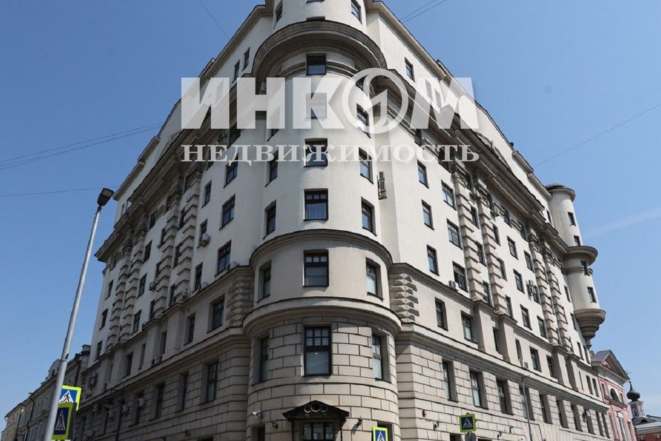 Продаётся 3-комнатная квартира, 118.4 м²