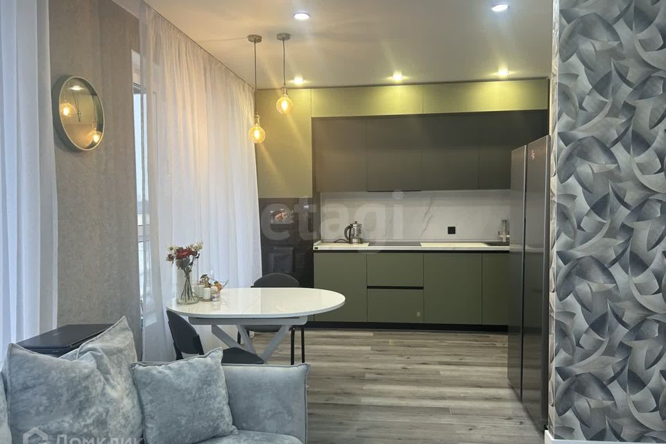 Продаётся 2-комнатная квартира, 61.7 м²