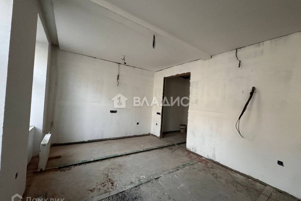 Продаётся 4-комнатная квартира, 104 м²