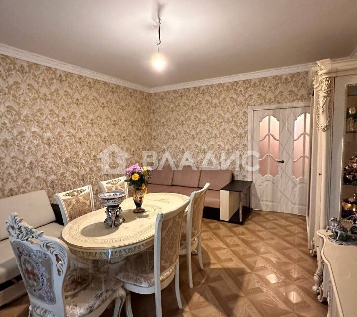Продаётся 2-комнатная квартира, 67.2 м²