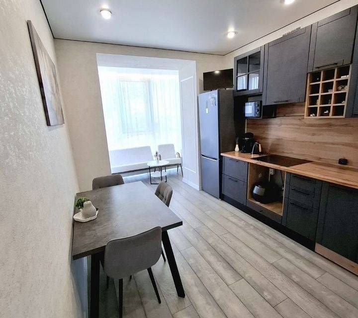 Сдаётся 2-комнатная квартира, 58 м²