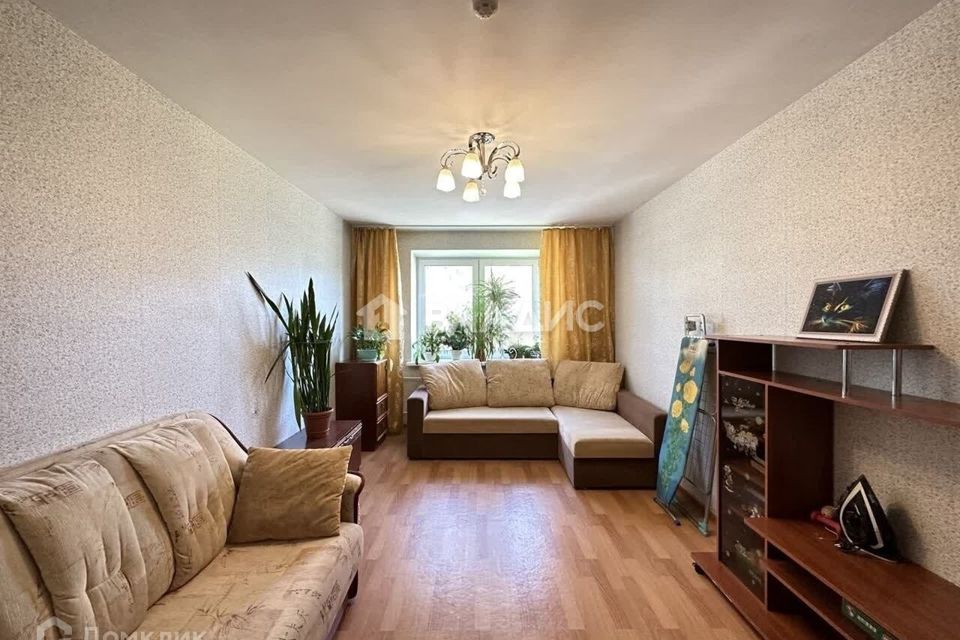 Продаётся 4-комнатная квартира, 104.2 м²
