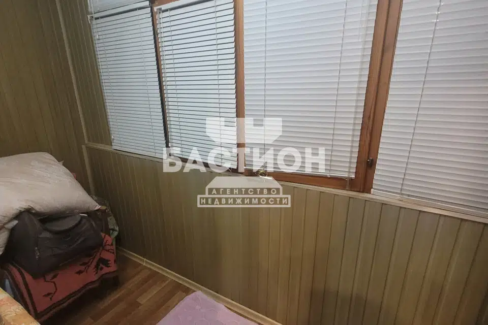 Продаётся 4-комнатная квартира, 60 м²