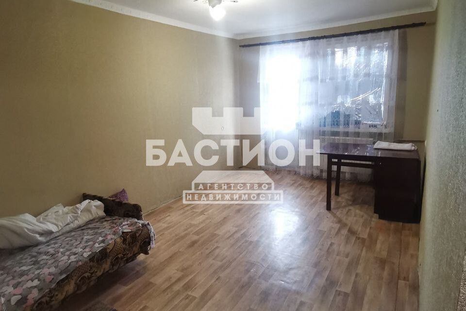 Продаётся 1-комнатная квартира, 32 м²