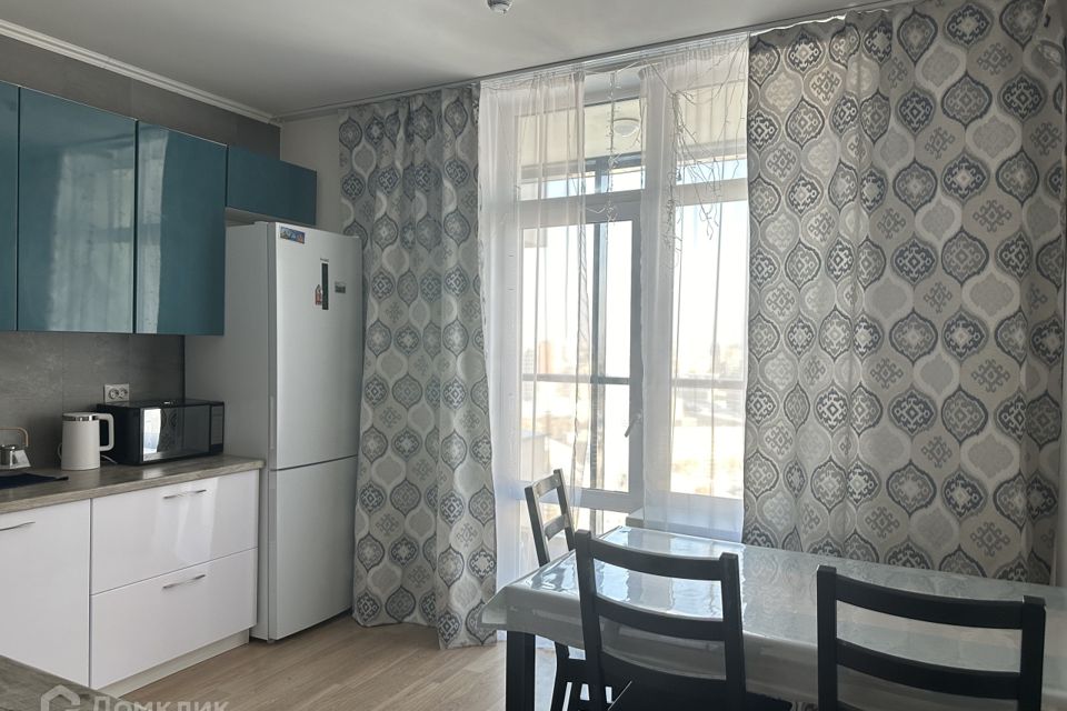 Сдаётся 2-комнатная квартира, 64 м²
