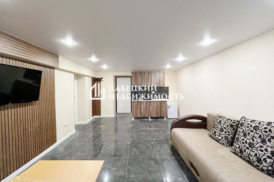 Сдаётся 1-комнатная квартира, 35 м²
