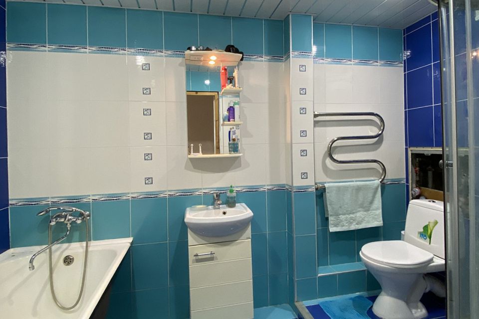 Продаётся 3-комнатная квартира, 103.9 м²