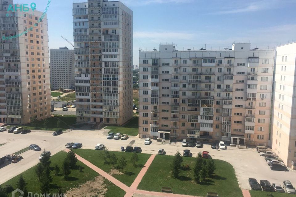 Продаётся 2-комнатная квартира, 56.9 м²