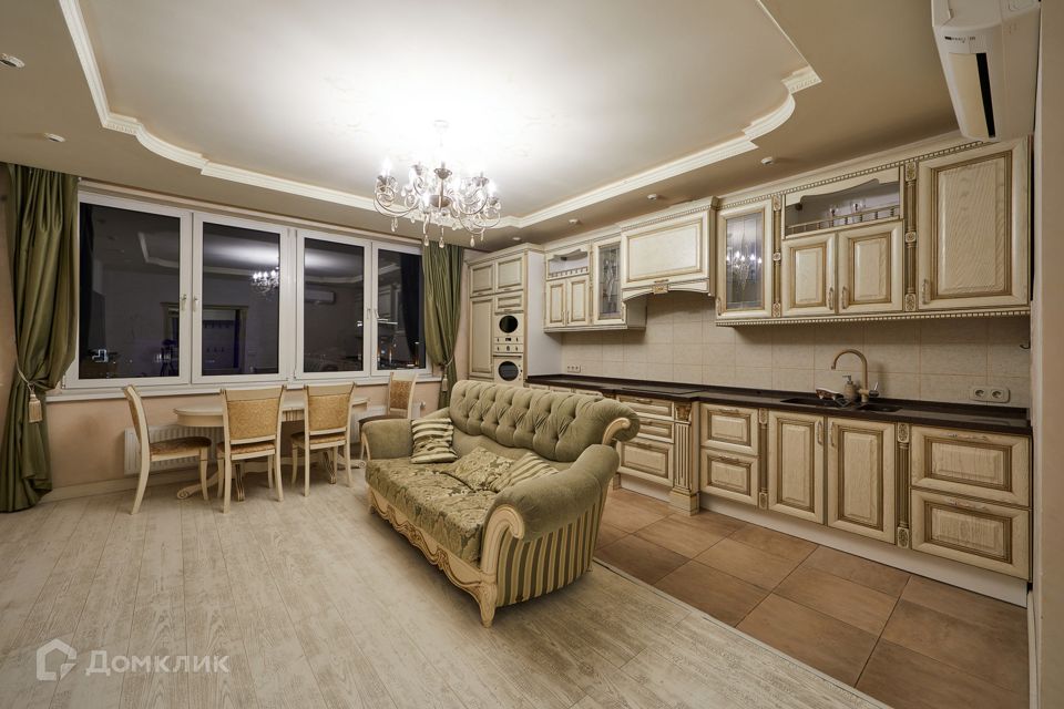 Продаётся 2-комнатная квартира, 83 м²