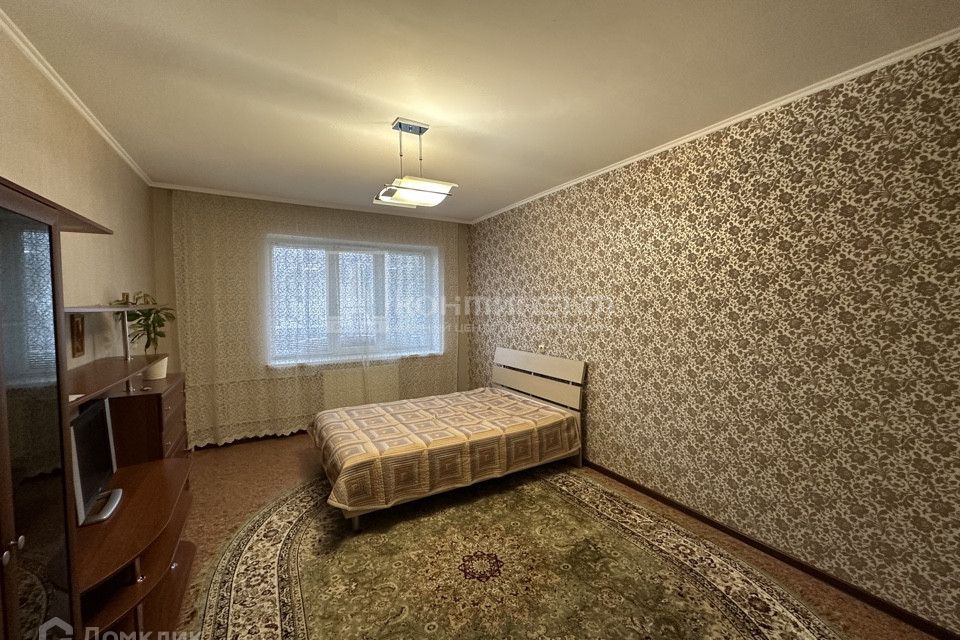 Продаётся 1-комнатная квартира, 42 м²