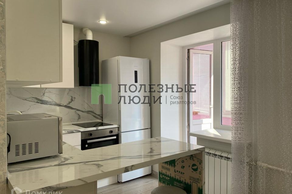 Продаётся 1-комнатная квартира, 42.3 м²