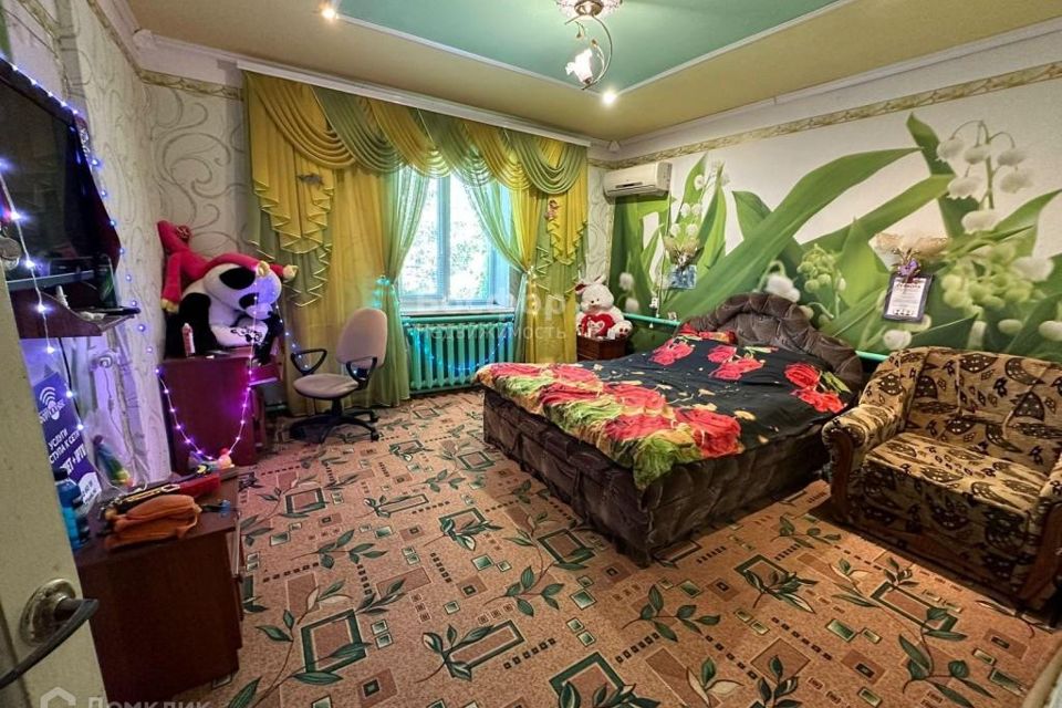 Купить дом 63 м² по адресу Новониколаевка, Садовая улица, 1 - id 248812937696381
