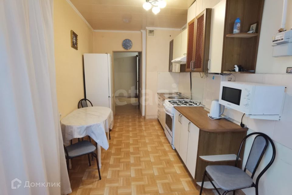 Продаётся 1-комнатная квартира, 48.6 м²
